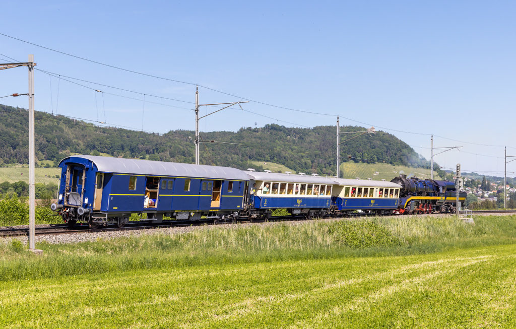 52 8055 mit geschobenem Zug von Stein am Rhein nach Etzwilen. Foto Georg Trüb